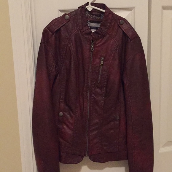 Buckle burgundy leather jacket - Picture 2 of 5